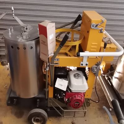 120L boya tankı titreşim gürültüsünü azaltmak için termoplastik yol işaretleme makinesi